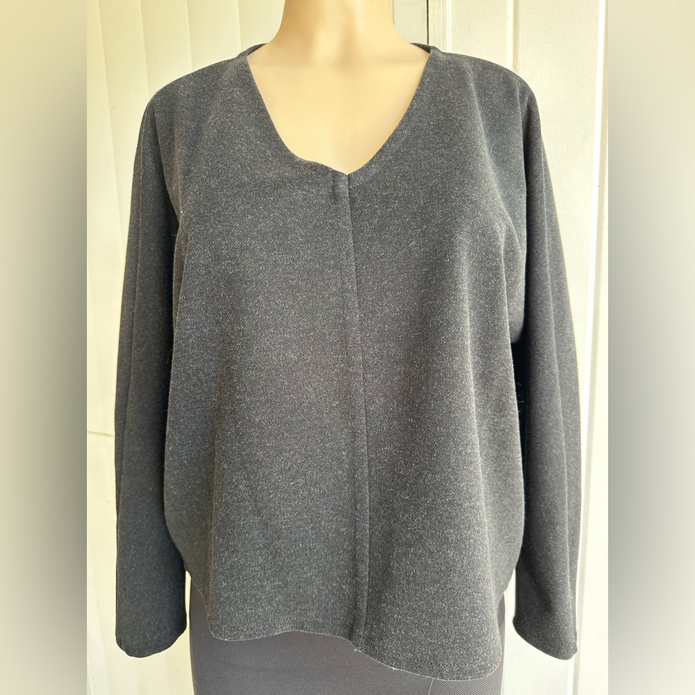 Club Monaco Cocoon Womens V Neck Tricot Gray Top Size S/P - Picture 5 of 5